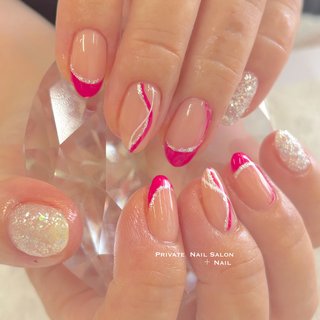 秋/ハンド/ホログラム/ラメ/フラワー - plusnail_のネイル