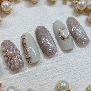 グレージュ フラワー ネイルチップ 0f8347753c7af84d3e0cf1ba507b65
