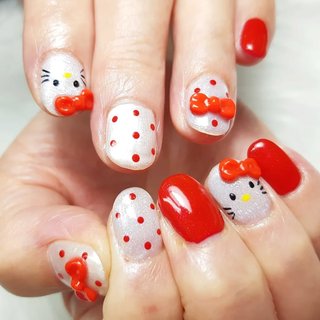 ハローキティネイルのネイルデザイン｜ネイルブック