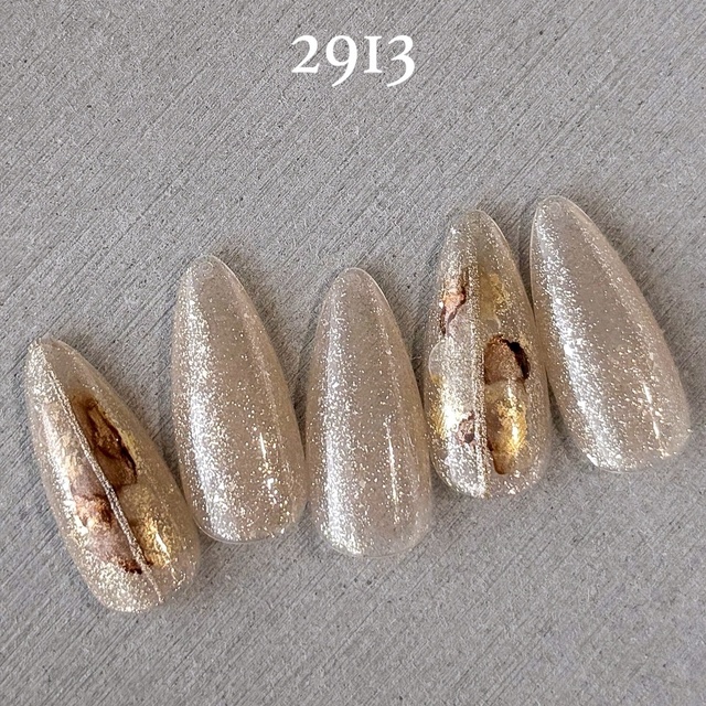 【己巳の終い版】稲荷の日ネイル 12/22 21時迄 限定価格商品№８ 2913【フクトミ】｜会津若松市のネイルサロン｜ネイルブック