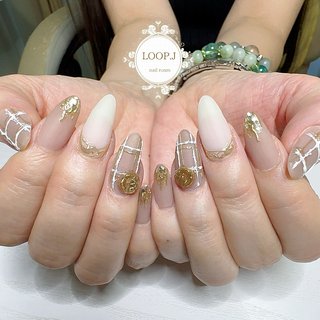 くすみカーキニュアンスゴールドネイル 砂ジェル ミラー 韓国 ちゅるん