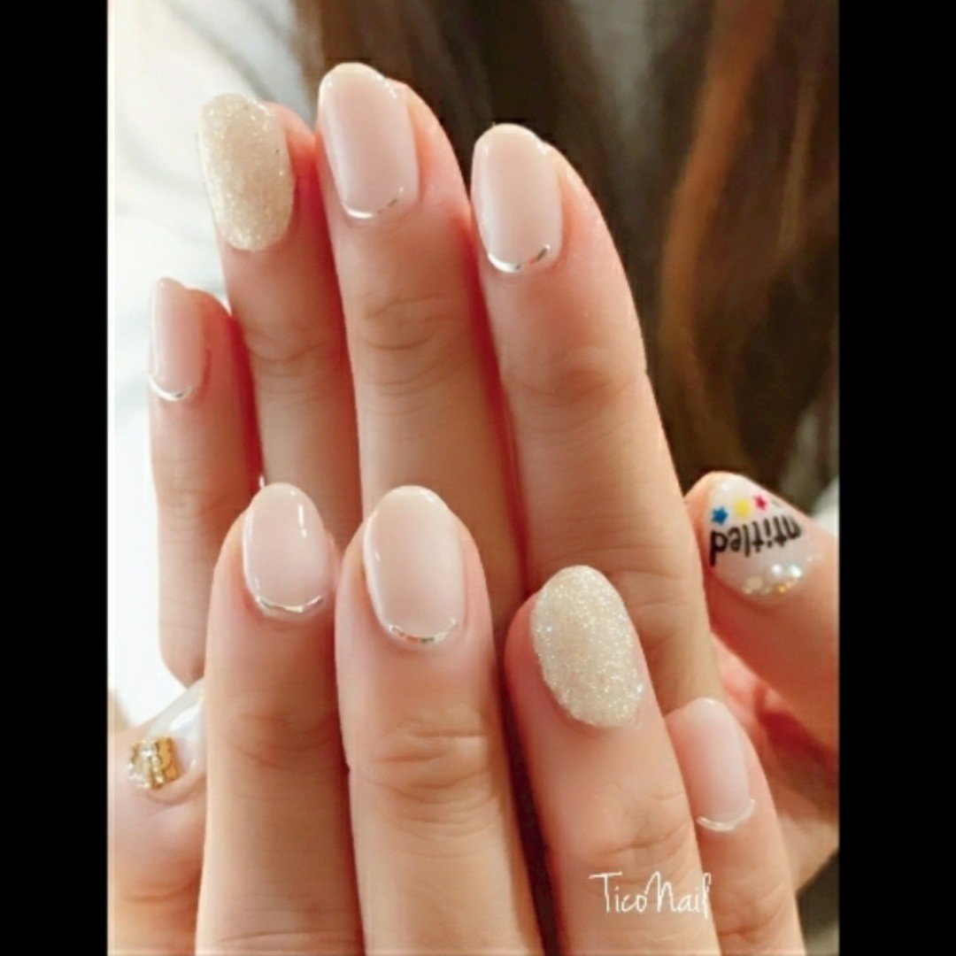 ライブ ハンド シンプル ワンカラー ビジュー Ticonailのネイルデザイン No ネイルブック