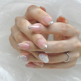 フレンチネイル クリスタル装飾付き キラキラフレンチネイル ♡ ☑︎10本やり放題 ⚠︎有料パーツを