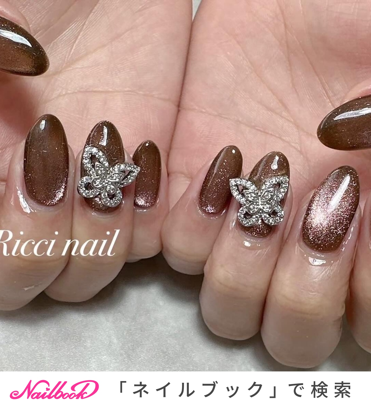 チューリップネイル　ニュアンスネイル　ネイルチップ　蝶々ネイル ニュアンス/蝶々ネイルのネイルデザイン｜ネイルブック