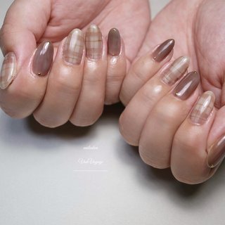 2025年秋トレンド】ミラーフレンチのネイルデザイン集｜人気順