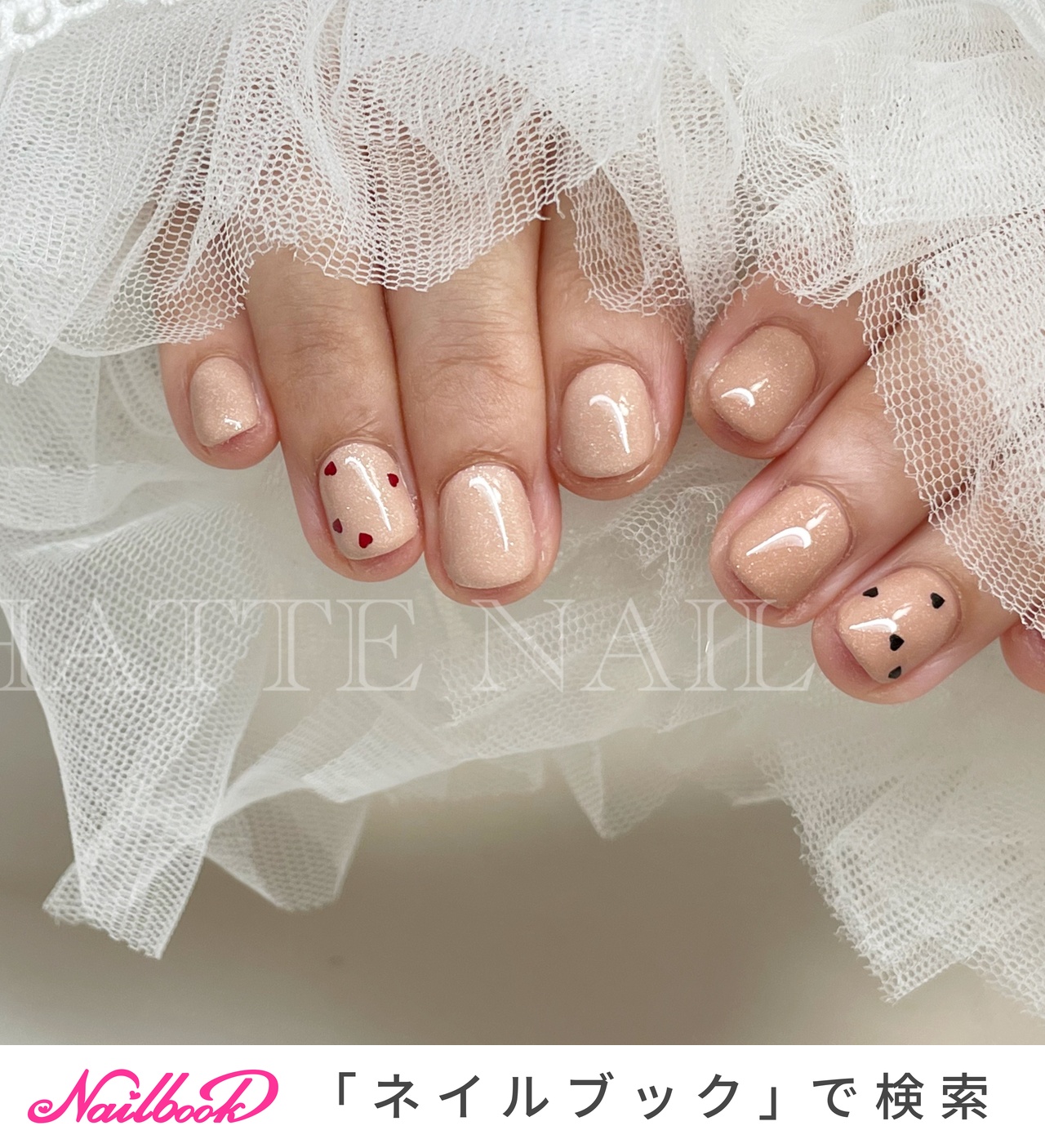 ［32］ネイルチップ ハートネイル バレンタイン ホログラム カワイイ オーダー バレンタインネイルのネイルデザイン | ジェルネイル（ライト