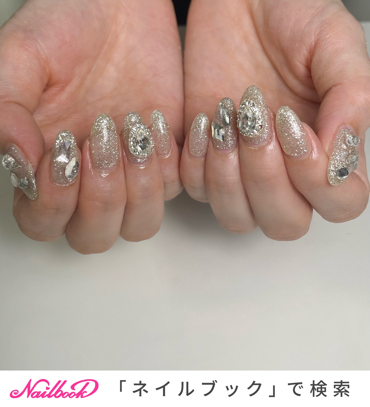 ビジュー/#宝石ネイルのネイルデザイン｜ネイルブック