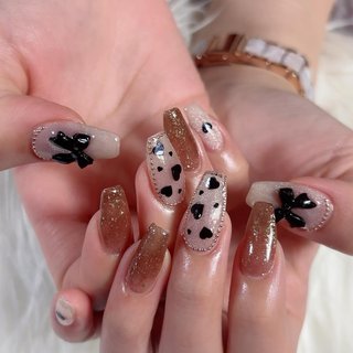 2025年】新着順｜ハート/ブラウンネイルのネイルデザイン