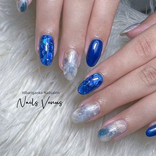 くすみブルーマグネット シェル埋めつくしニュアンスネイル 夏 韓国