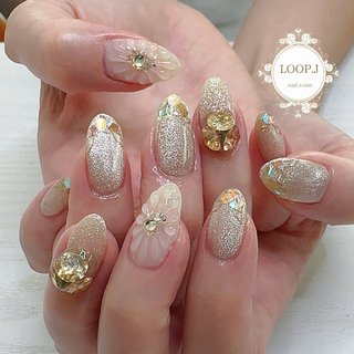 フレンチ/ビジューのネイルデザイン｜ネイルブック ネイルチップ