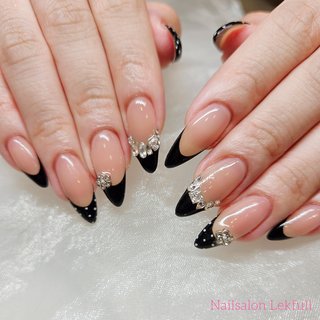 ドット(水玉)/#10月ネイルのネイルデザイン｜ネイルブック