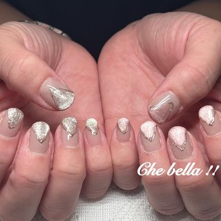 グラデーション/ワンホン/マグネットネイルのネイルデザイン