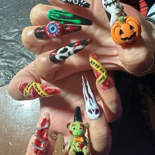 光るハロウィンブラックマグネットニュアンスネイル お化け かぼちゃ 秋 黒 光るハロウィンブラックマグネットニュアンスネイル お化け