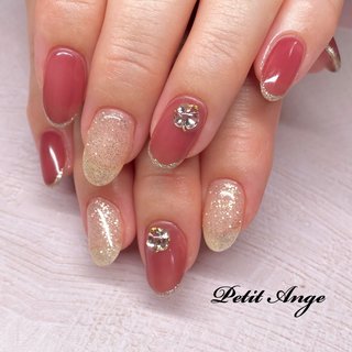 ピンクビジュー ×フレンチネイルチップ フレンチ/ビジューのネイル