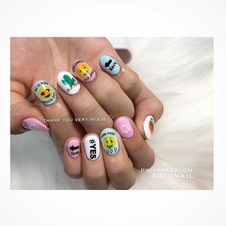 絵文字ネイルのネイルデザイン ネイルブック