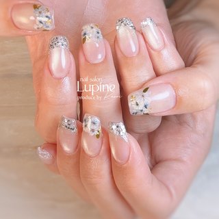 マグネットネイル フレンチガーリー ニュアンス ぷっくりフラワー