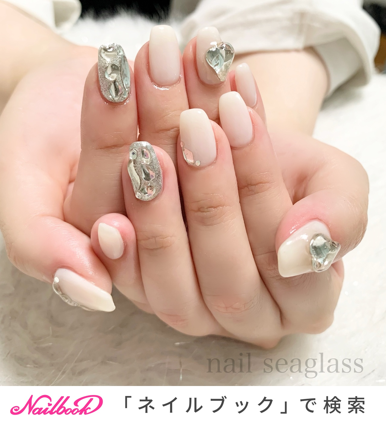 ハート/＃ストーン埋め尽くしのネイルデザイン｜ネイルブック