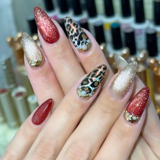 ぷくぷくマグネットネイル　ワンホン　推しカラー　オーダー専用 ぷくぷくマグネットネイル ワンホン 推しカラー オーダー専用