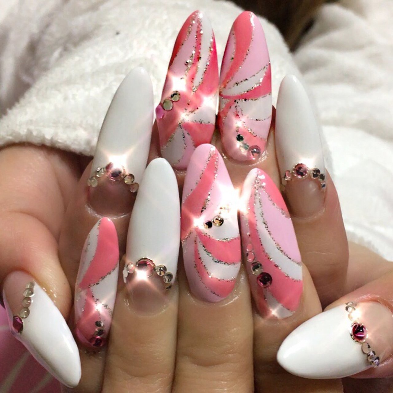 オールシーズン デート 女子会 ハンド フレンチ N O K A のネイルデザイン No ネイルブック