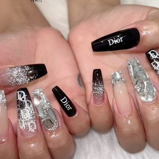 2026年】新着順｜#ディオールネイルのネイルデザイン｜ネイルブック