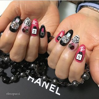 CHANEL - CHANEL 顧客向けコレクションBOOK ルージュ&amp;ネイル付 CHANEL - CHANEL 顧客向けコレクションBOOK ルージュ&ネイル付
