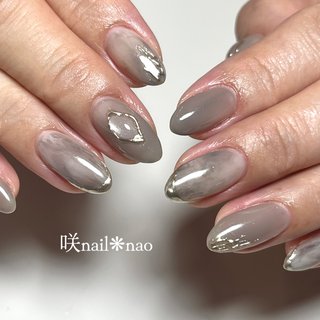グレーニュアンスのネイルデザイン｜ネイルブック