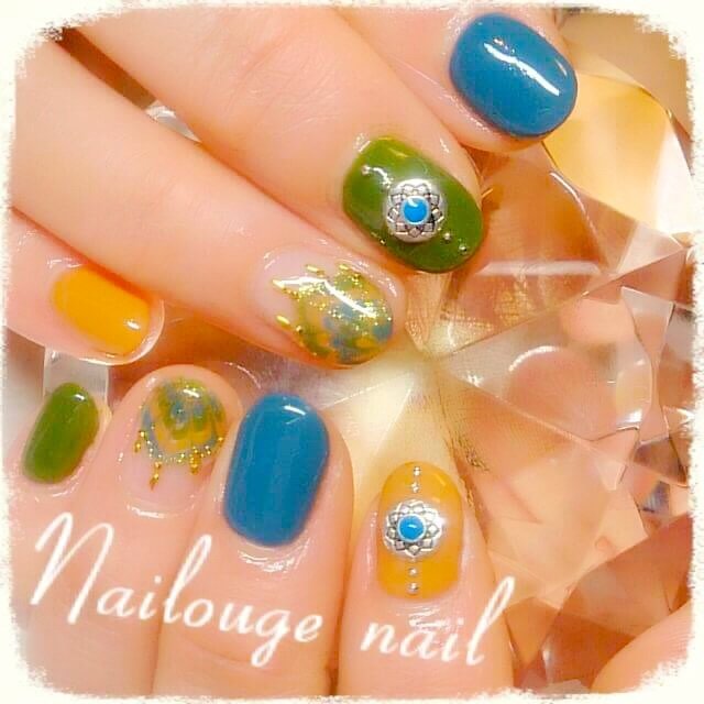 秋 冬 ハンド ピーコック エスニック Nailsalon Nailougeのネイルデザイン No ネイルブック