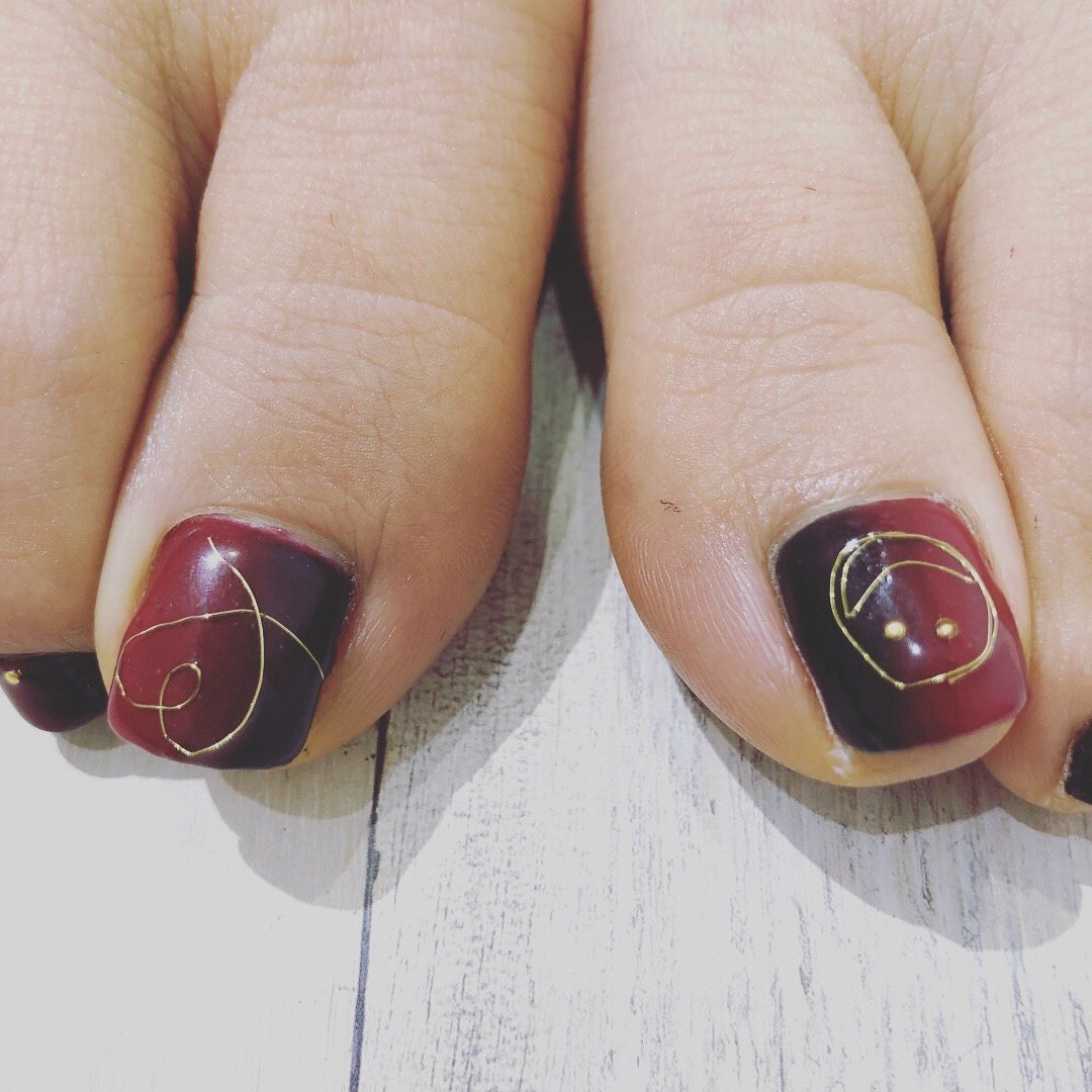 冬 お正月 バレンタイン フット ワイヤー Nailsalon Mahinaのネイルデザイン No ネイルブック