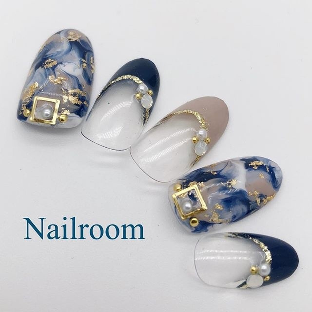 冬 オールシーズン バレンタイン デート ハンド Nailroom13のネイルデザイン No ネイルブック