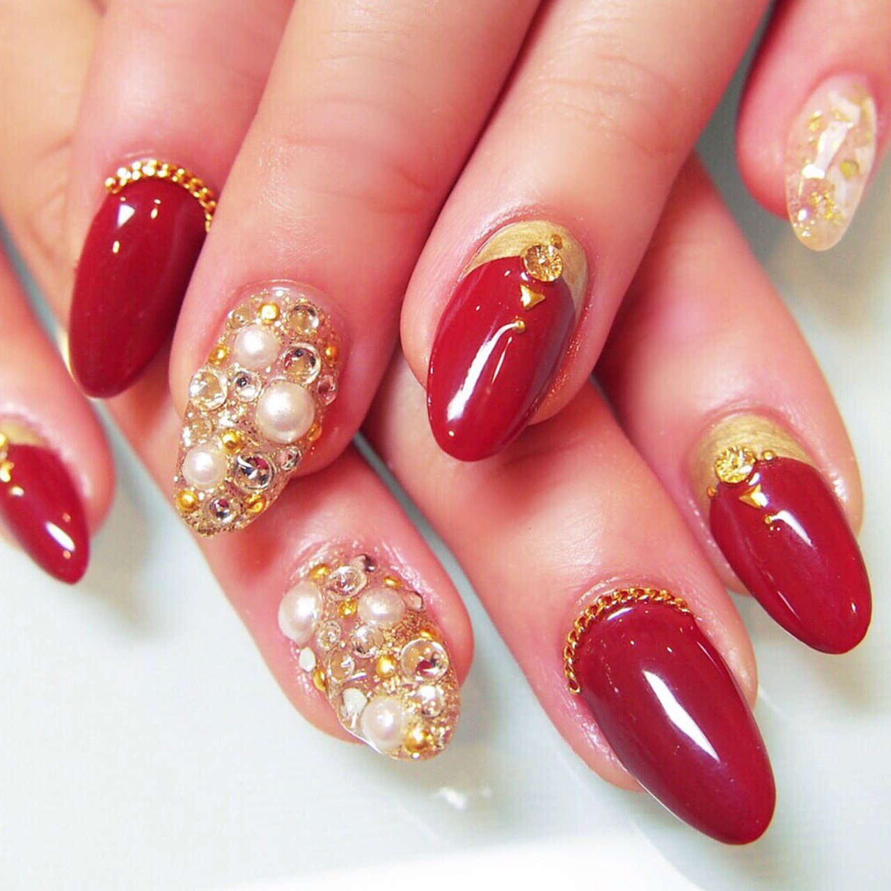 ハンド ビジュー レッド ゴールド Marino Nailのネイルデザイン No ネイルブック