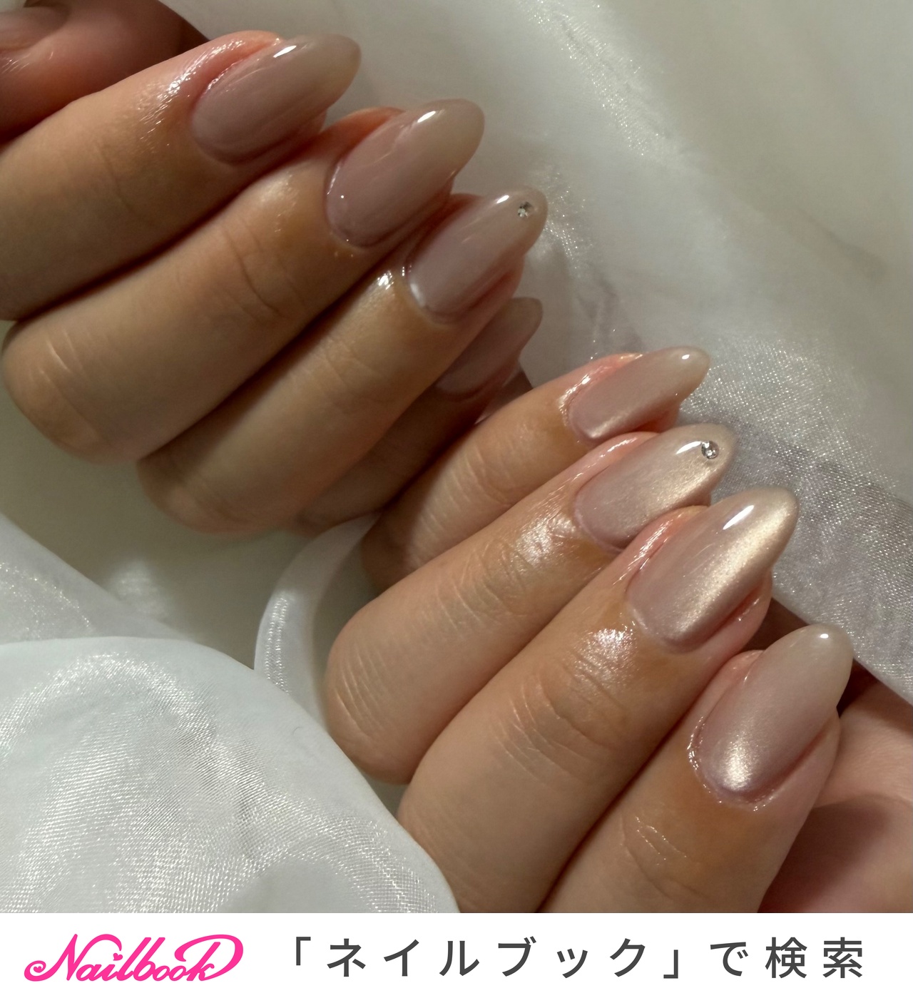 ストーン埋め込みのネイルデザイン｜ネイルブック