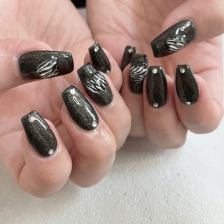 ブラックラメのネイルデザイン｜ネイルブック