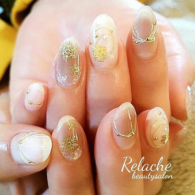 冬 クリスマス ハンド シースルー チーク Relache Beautysalonのネイルデザイン No ネイルブック