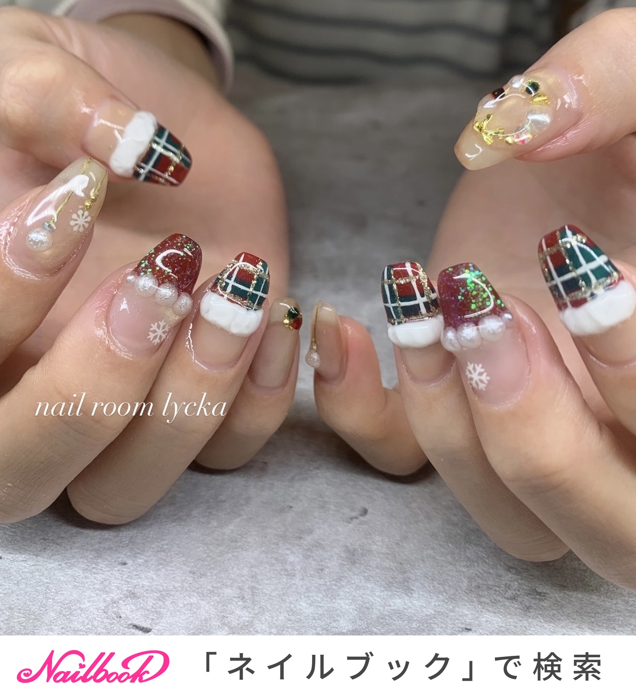 サンタ帽子のネイルデザイン｜ネイルブック