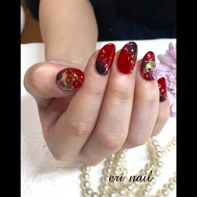 成人式 ハンド 和 レッド ブラック 名古屋市天白区 自宅ネイルサロン Eri Nailのネイルデザイン No 2777307 ネイルブック