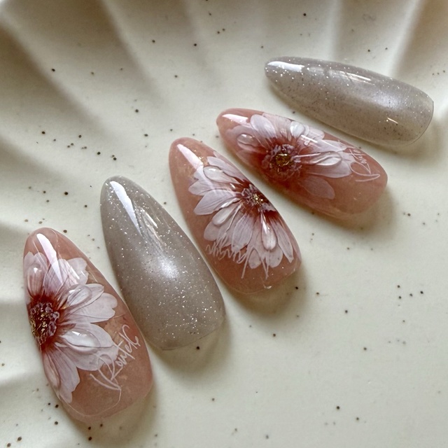 茜様 ☆ オーダーネイル Akaneiro Nail｜呉市のネイルサロン｜ネイルブック