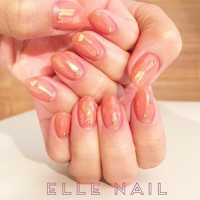 オールシーズン ハンド ワンカラー オーロラ ショート Elle Nail のネイルデザイン No ネイルブック