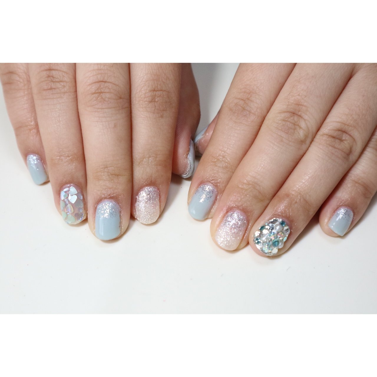 冬 オールシーズン ハンド ラメ ビジュー Jewdy Nailのネイルデザイン No ネイルブック