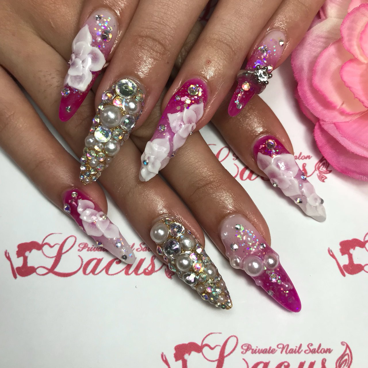 お正月 成人式 バレンタイン ハンド グラデーション Lacus Nailのネイルデザイン No ネイルブック