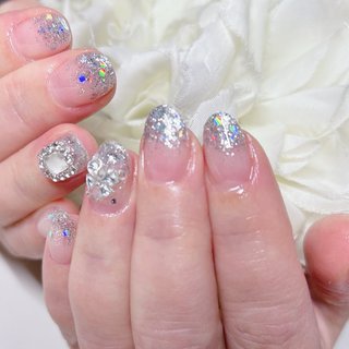 ハンド/ビジュー/ワンカラー/リボン/ミディアム - あめちゃんのネイル