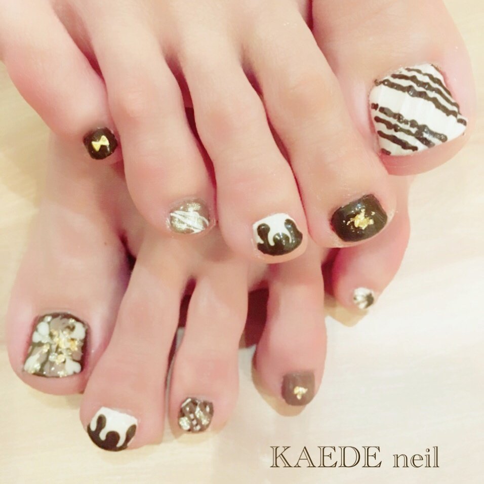 冬 バレンタイン フット ミディアム ホワイト Bonds Kaedeのネイルデザイン No ネイルブック