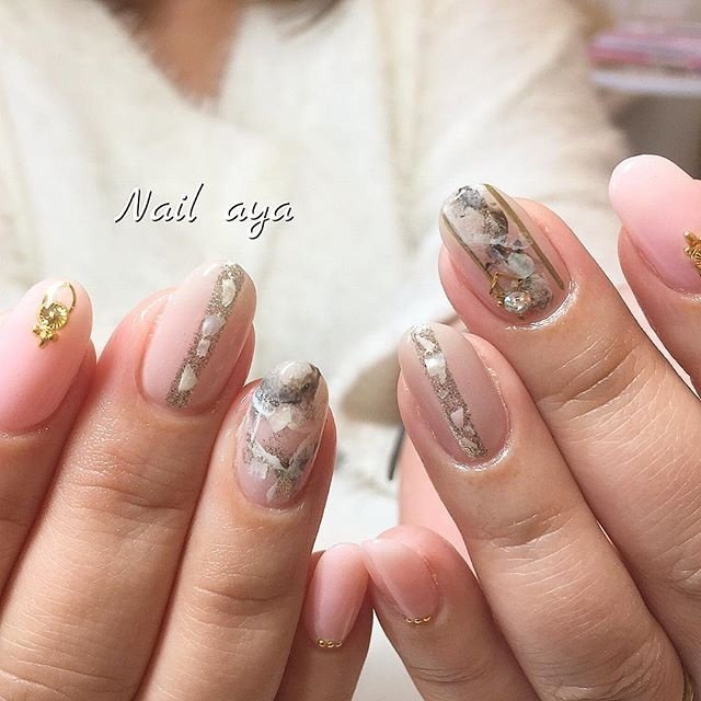 オールシーズン バレンタイン デート ハンド シンプル ネイル彩 秋山彩衣のネイルデザイン No ネイルブック