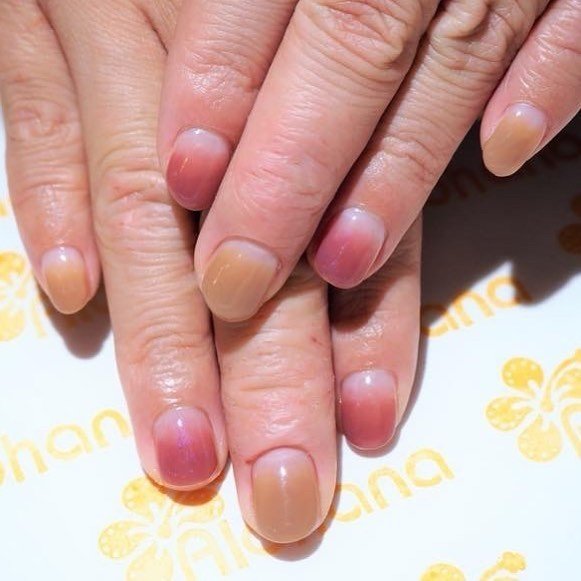 秋 冬 オールシーズン ハンド グラデーション Alohanaのネイルデザイン No ネイルブック