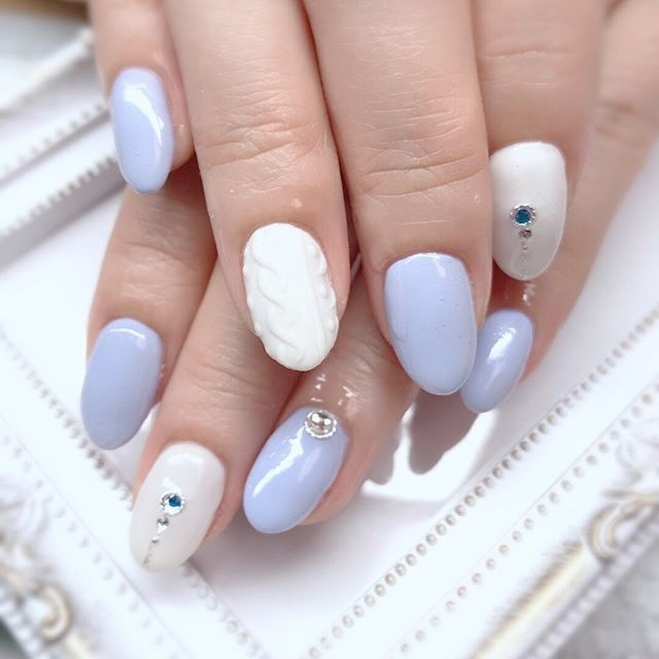 冬 オフィス デート 女子会 ビジュー Nail Rのネイルデザイン No ネイルブック