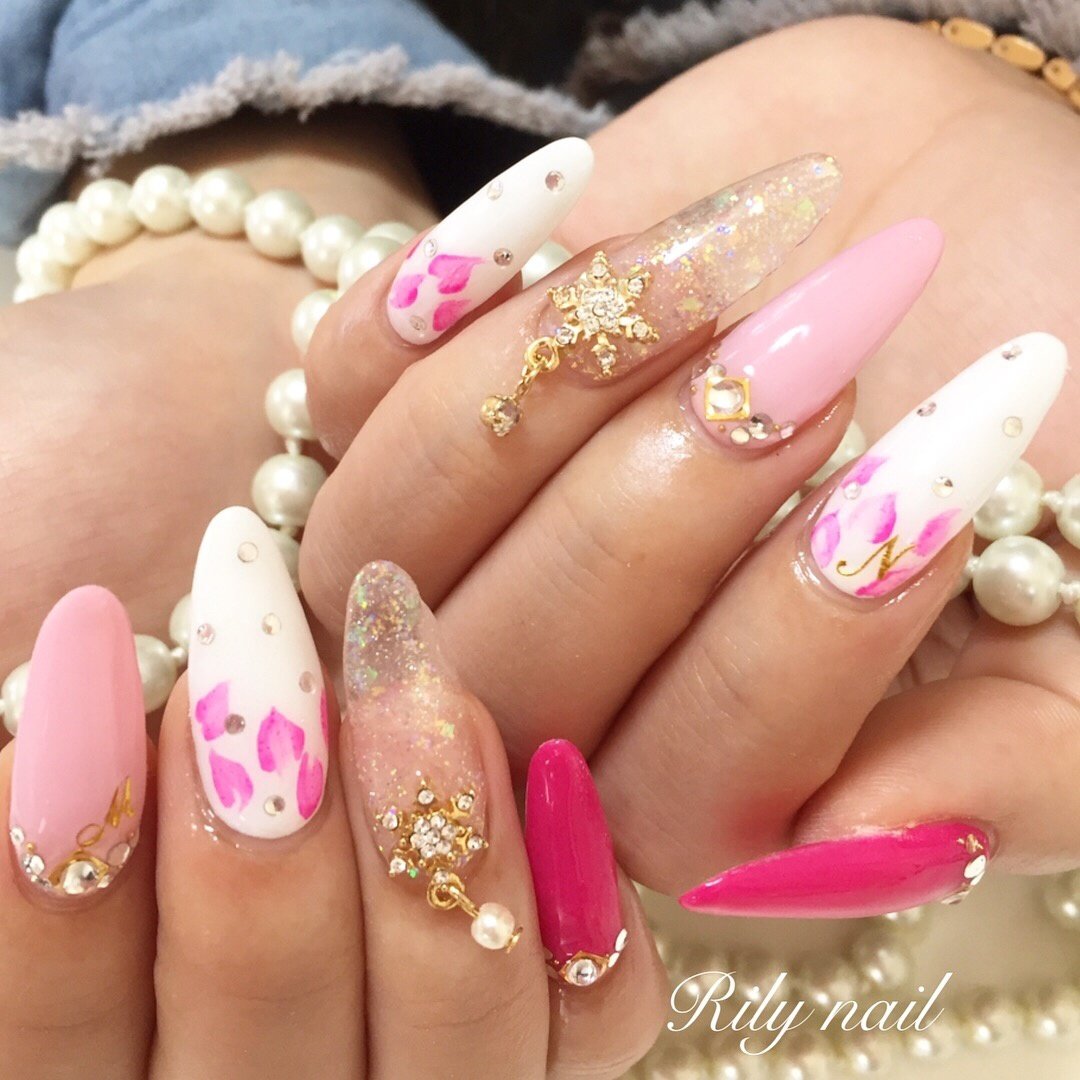 冬 成人式 バレンタイン デート ハンド R Nail Misuzuのネイルデザイン No ネイルブック