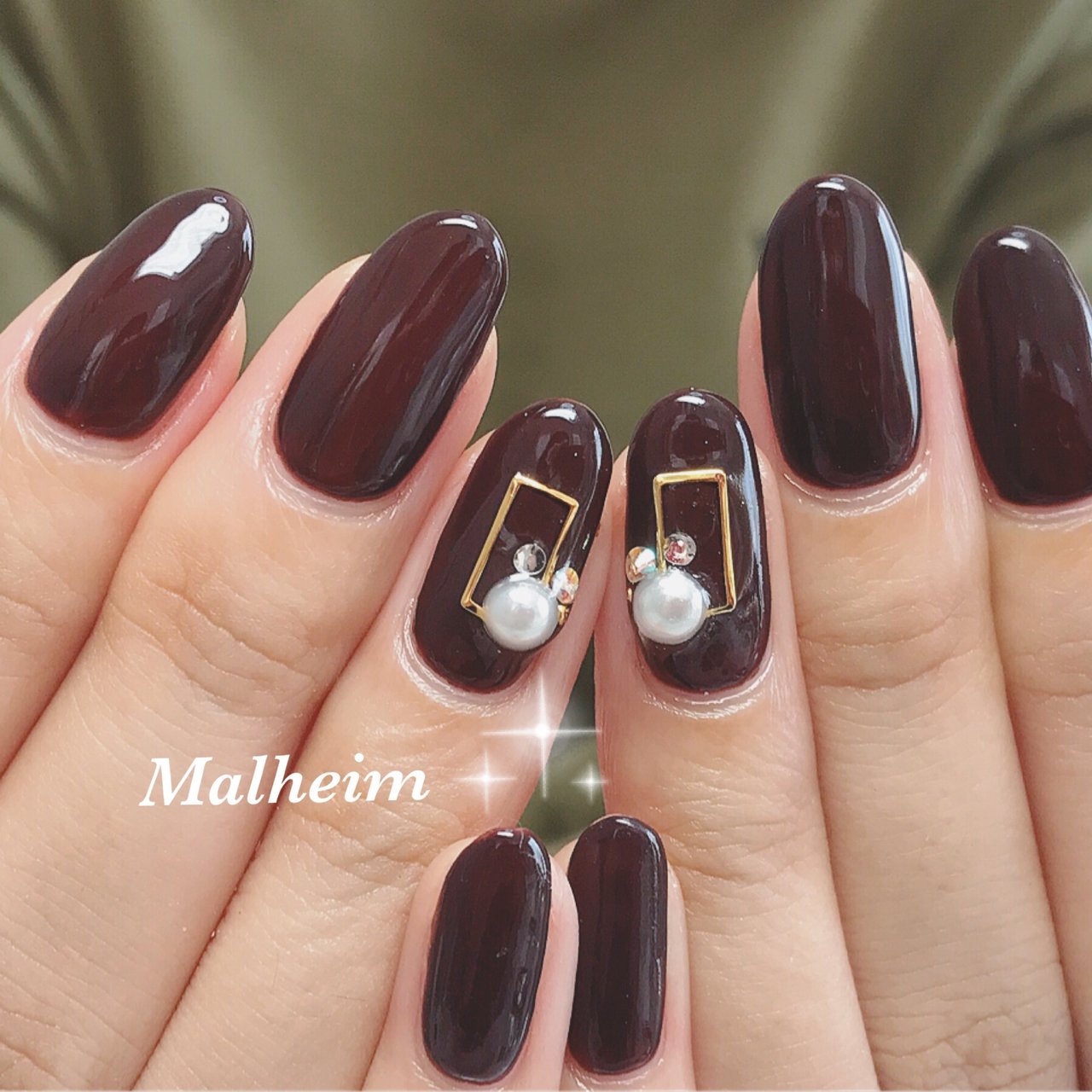 冬 バレンタイン デート ハンド ワンカラー Nails Malheim メルヘイム のネイルデザイン No ネイルブック