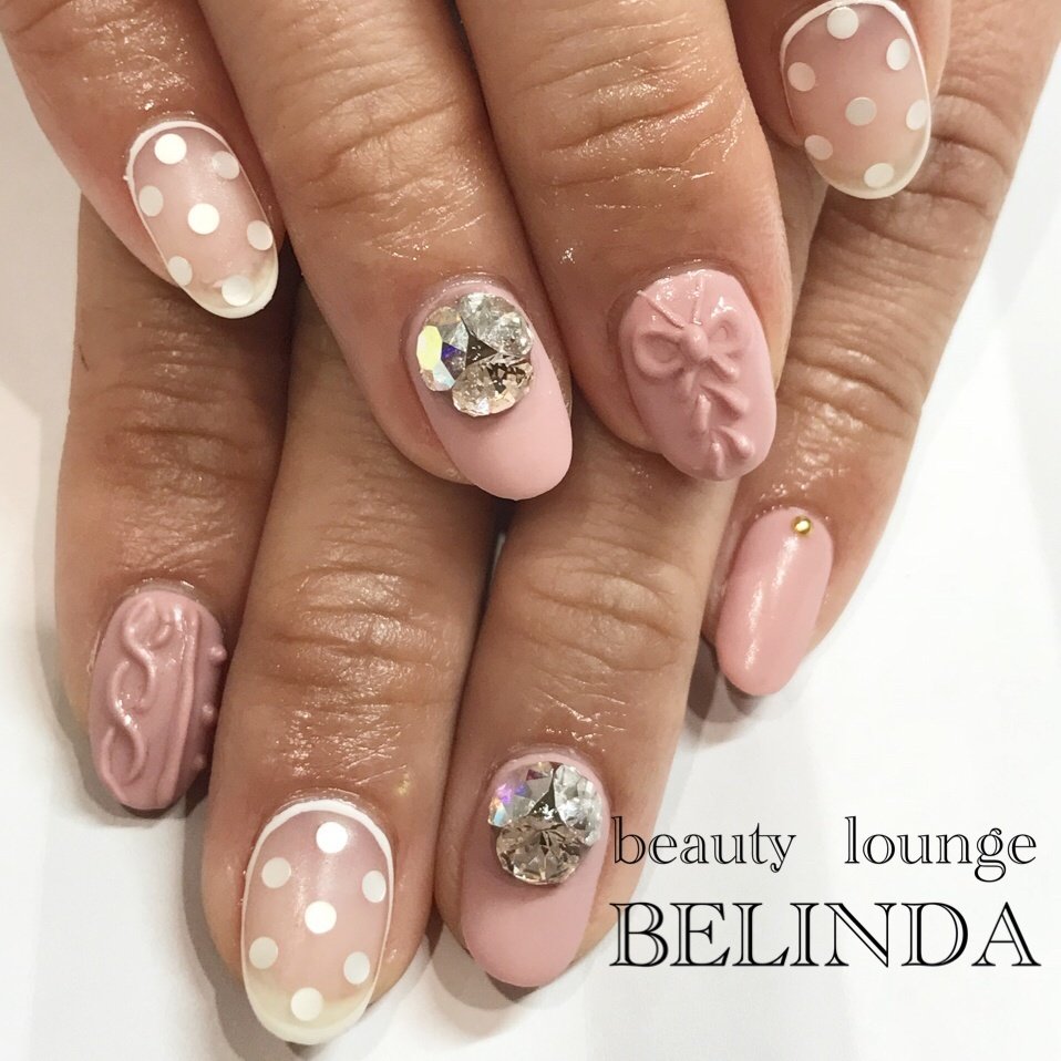 ハンド ニット マット リボン ホワイト Belinda Nail のネイルデザイン No ネイルブック