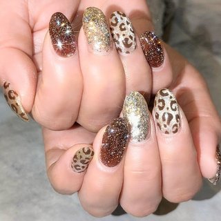 レオパード(ヒョウ柄)/ギャルネイルのネイルデザイン｜ネイルブック