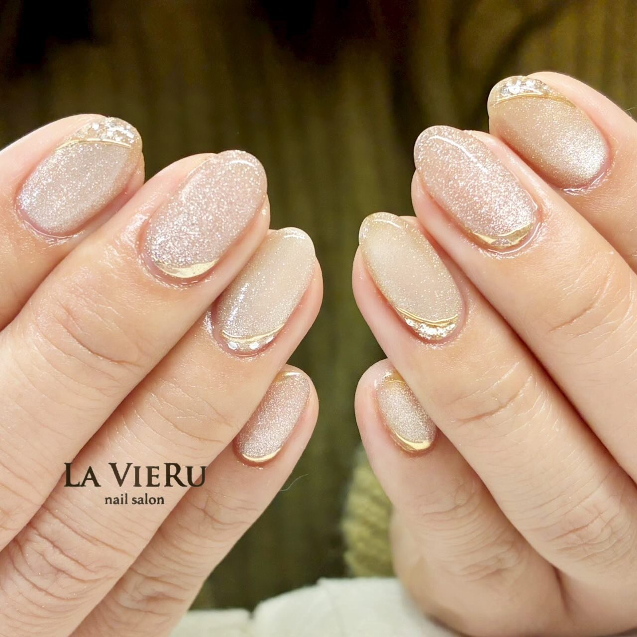 グラデーション/大人/ベージュ - takayamaのネイルデザイン[No.9829677