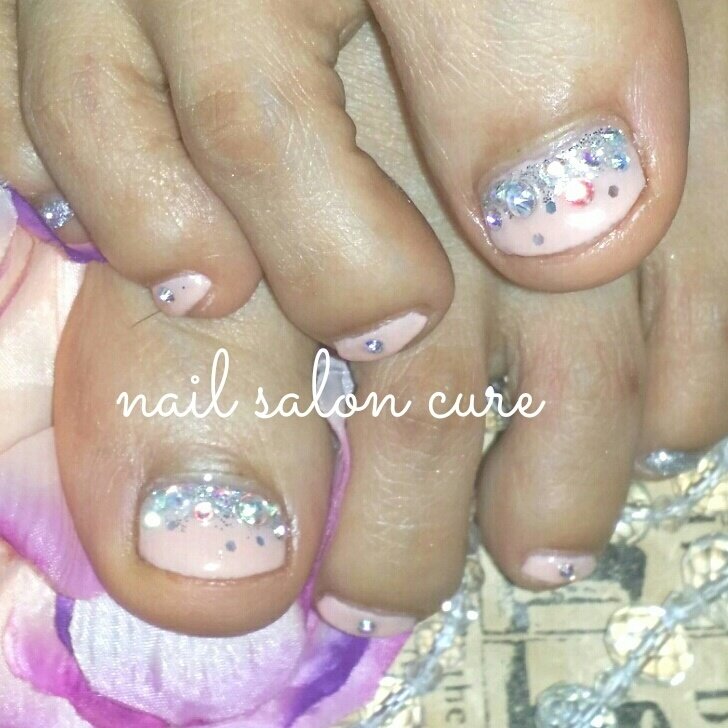 オールシーズン 旅行 ライブ ブライダル フット Nailsaloncureのネイルデザイン No ネイルブック